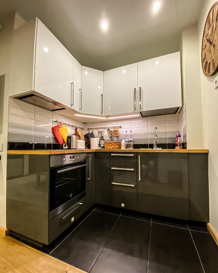 Apartament 5th Floor 24h Self Check-in Privat Free Parking *